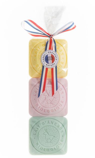 Confezione 3 saponi al latte d&